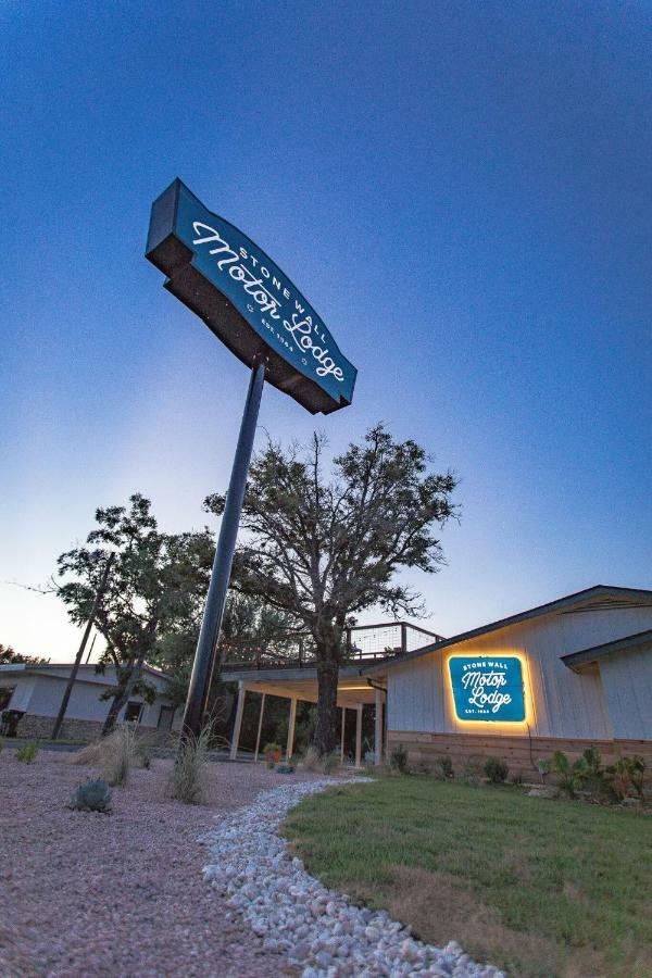 Stonewall Motor Lodge Екстер'єр фото